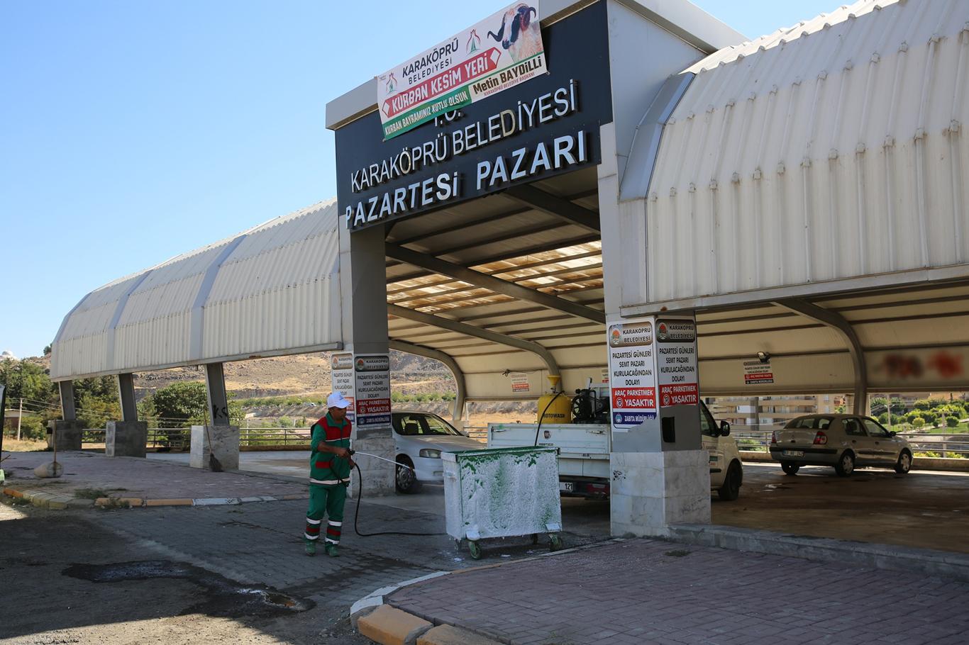 Karaköprü'de kurban kesim ve satış yerleri belirlendi Karaköprü'de kurban kesim ve satış yerleri belirlendi